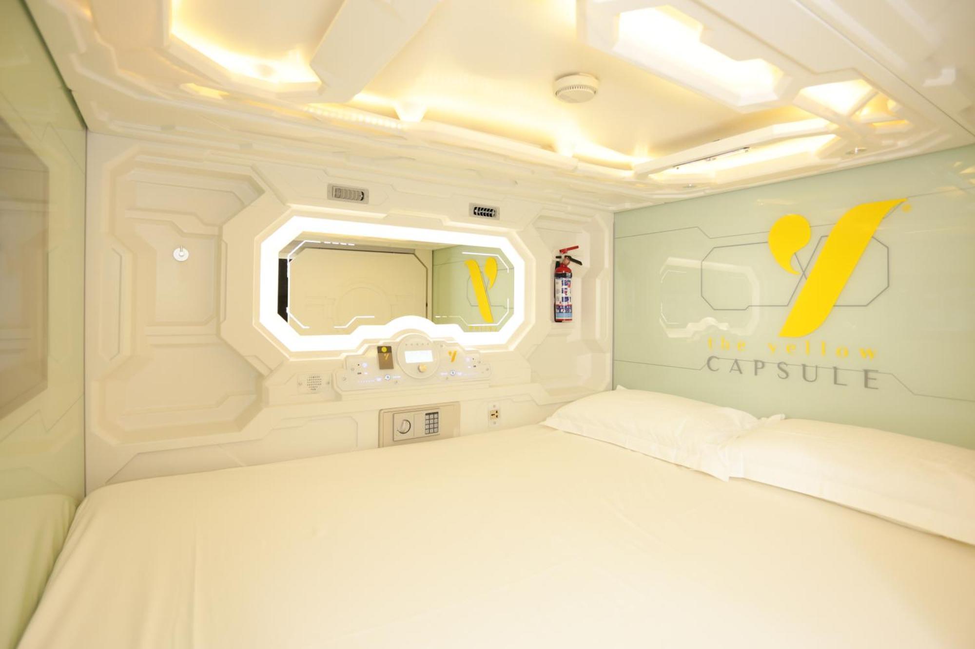 The Yellow Capsule Cancun Close To Airport 外观 照片