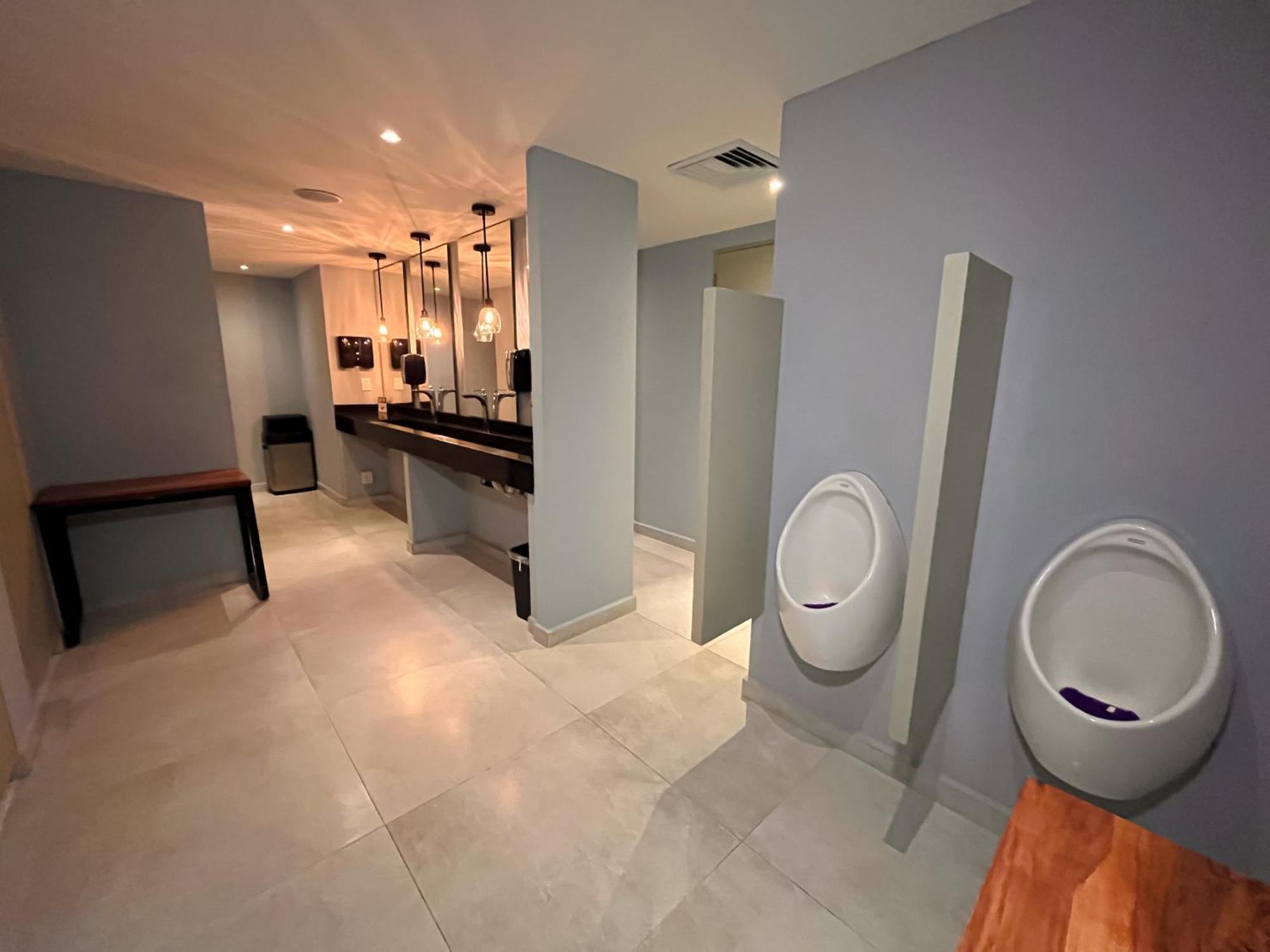 The Yellow Capsule Cancun Close To Airport 外观 照片