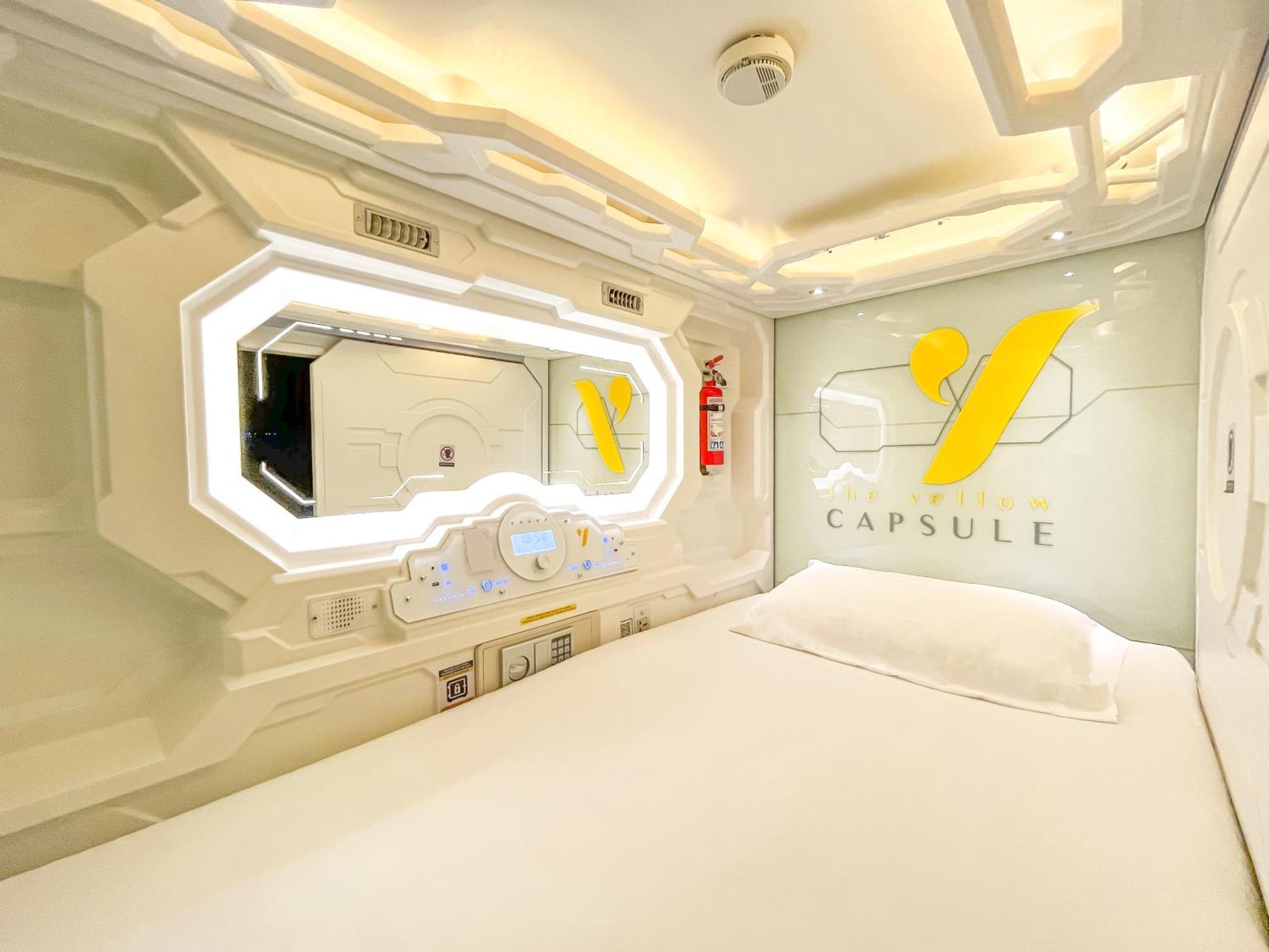 The Yellow Capsule Cancun Close To Airport 外观 照片